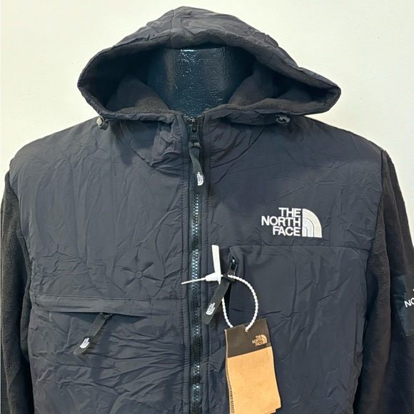 North Face Hooded Fleece with Full Zipper , Unisex - Picture 7 of 16